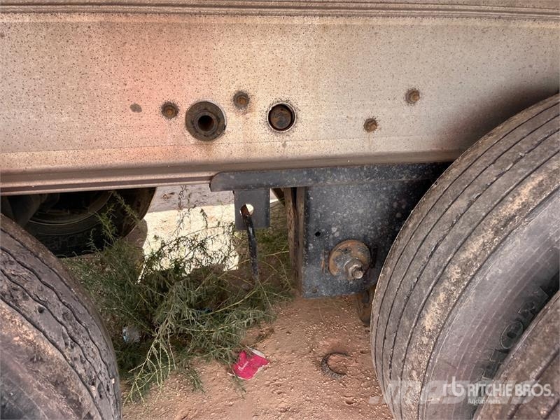 East 53 ft T/A Flatbed Trailer Remolques de cama baja