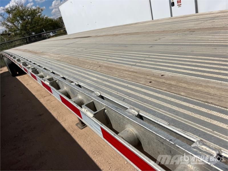 East 53 ft T/A Flatbed Trailer Remolques de cama baja