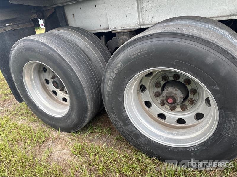East Mfg 33 ft T/A Aluminum End Dump Trailer 傾卸式拖車