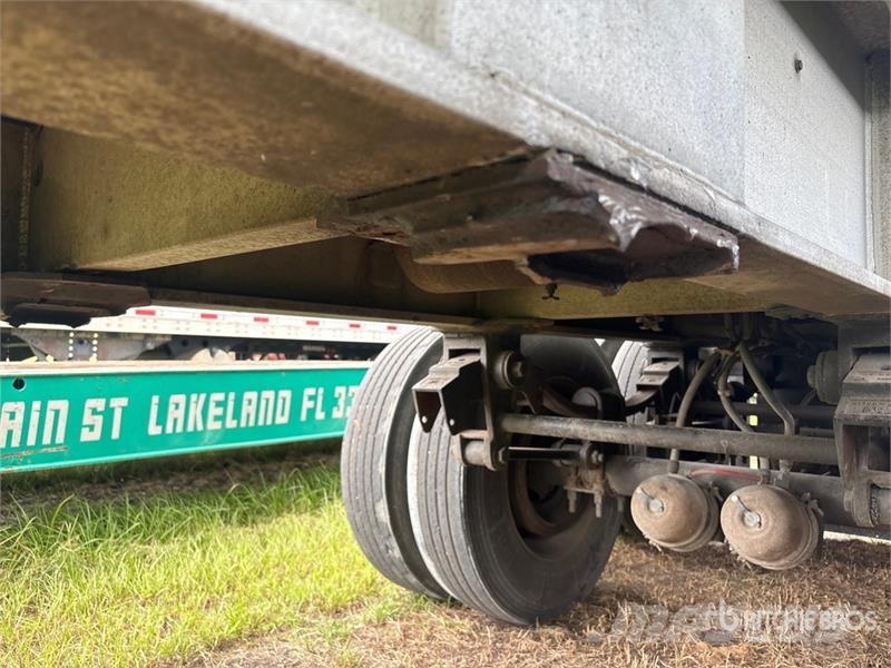 East Mfg 33 ft T/A Aluminum End Dump Trailer 傾卸式拖車