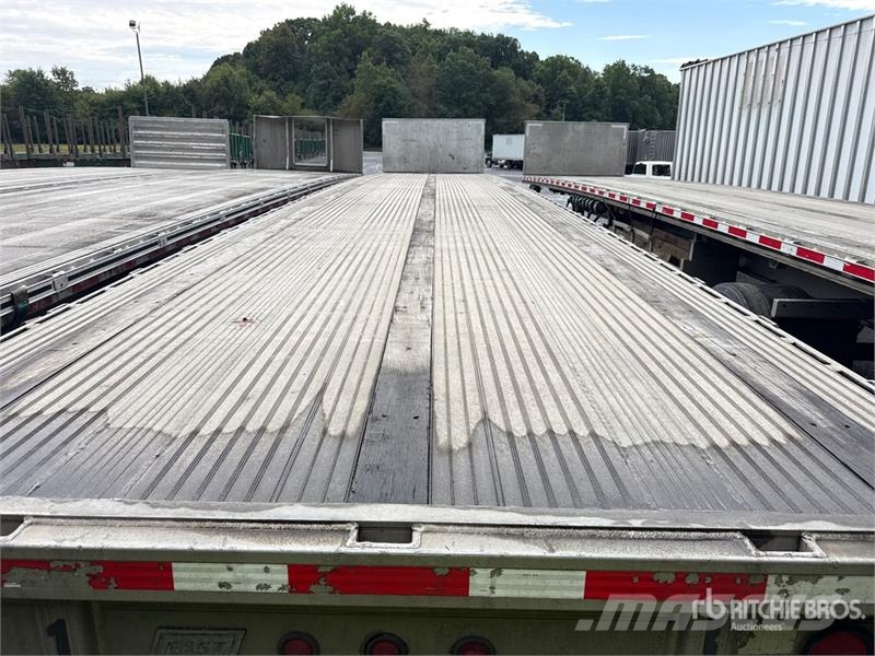 East Mfg BST II 48 ft T/A Spread Axle Flatbed Trailer Pritschenanhänger