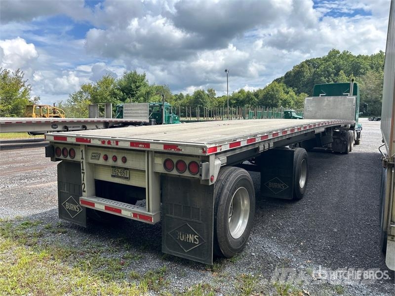 East Mfg BST II Flatbed Trailer Plataforma plana/laterales abatibles
