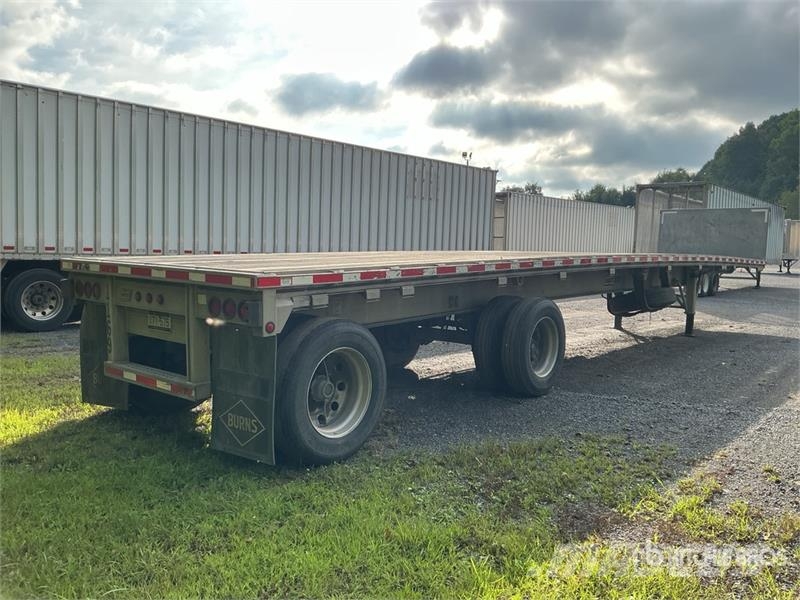 East Mfg BST II Flatbed Trailer Remolques de cama baja
