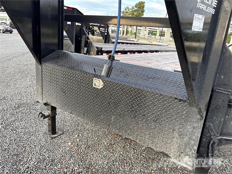 East Mfg Texas 30 ft T/A Gooseneck Equipment Trailer Autotransport-Anhänger