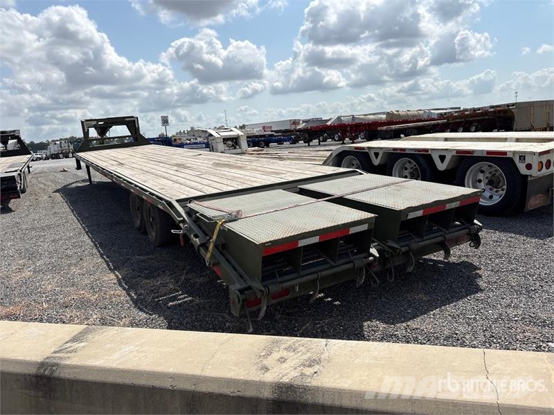 East Mfg Texas 40 ft T/A Gooseneck Equipment Trailer Remolques para transporte de vehículos