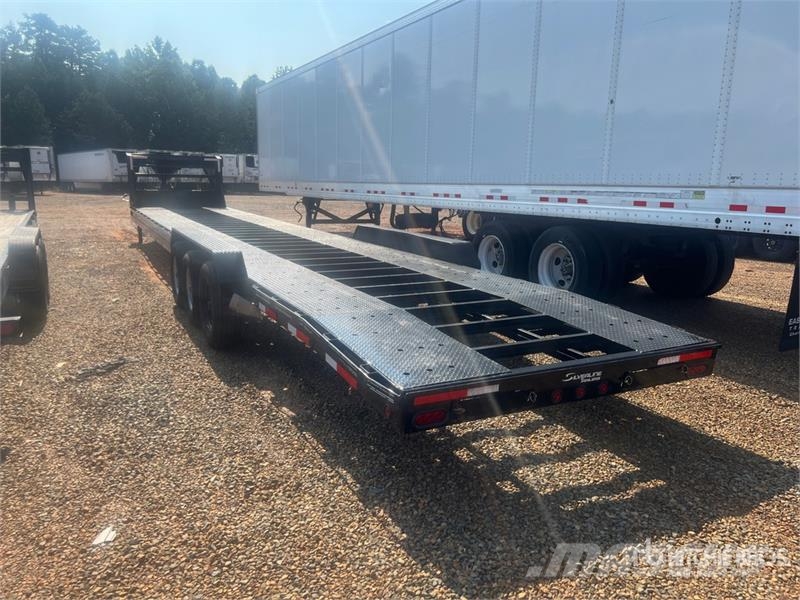 East Mfg Texas 44 ft Tri/A Gooseneck Equipment Trailer Autotransporter prikolice