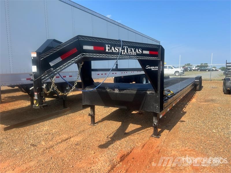 East Mfg Texas 44 ft Tri/A Gooseneck Equipment Trailer Autotransporter prikolice