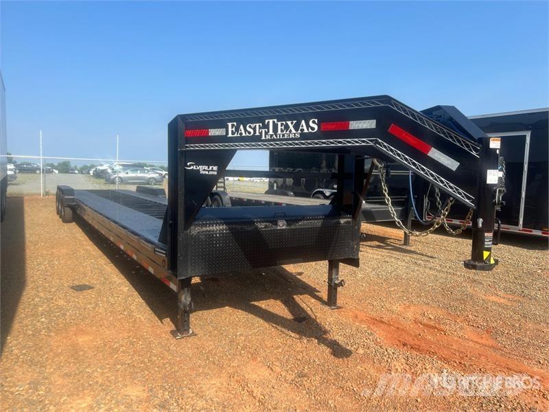 East Mfg Texas 44 ft Tri/A Gooseneck Equipment Trailer Autotransporter prikolice