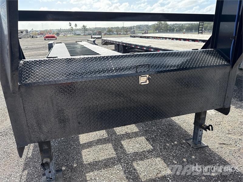 East Mfg Texas 44 ft Tri/A Gooseneck Equipment Trailer Auto pārvadāšanas treileri