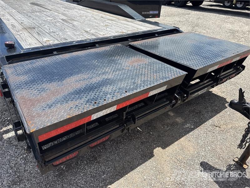 East Mfg Texas Silverline 32 ft T/A Gooseneck Equipment Tra Autotransportanhänger