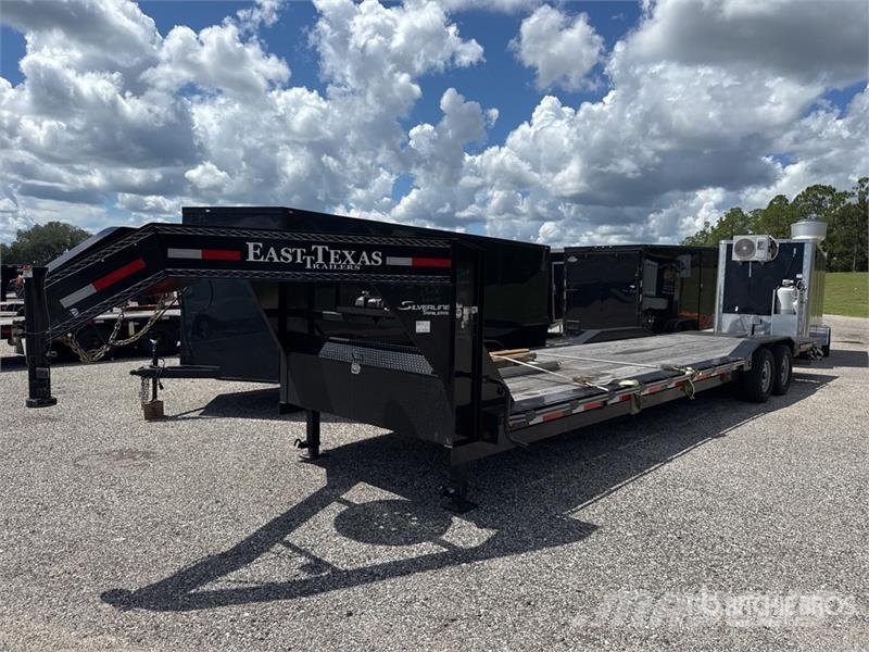 East Mfg Texas Silverline 32 ft T/A Gooseneck Equipment Tra Autotransportanhänger