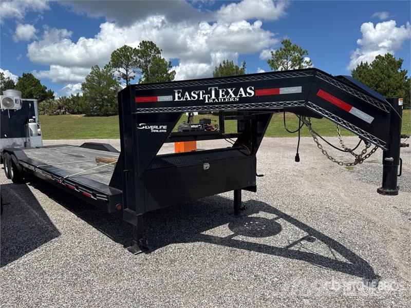 East Mfg Texas Silverline 32 ft T/A Gooseneck Equipment Tra Autotransportanhänger