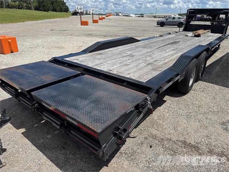 East Mfg Texas Silverline 32 ft T/A Gooseneck Equipment Tra Autotransportanhänger