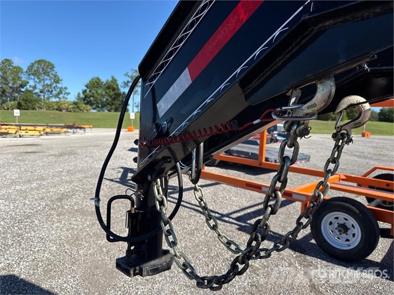 East Mfg Texas T/A Gooseneck Equipment Trailer Car carrier