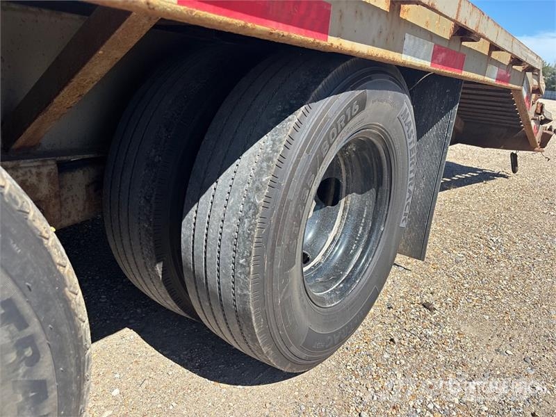 East Mfg Texas Trailers 40 ft T/A Gooseneck Equipment Trail Prikolice za prevoz vozil