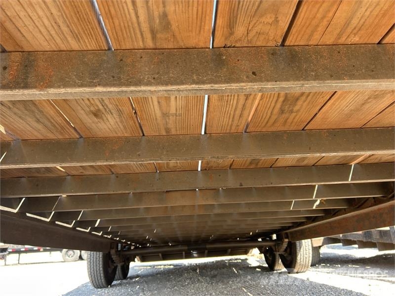 East Mfg Texas Trailers 24 ft T/A Gooseneck Equipment Trail Autonkuljetusperävaunut