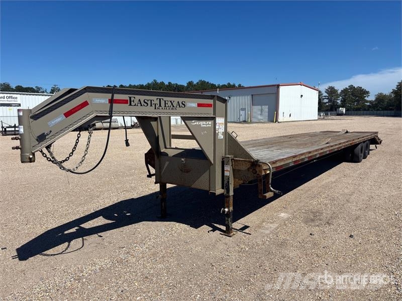 East Mfg Texas Trailers 40 ft T/A Gooseneck Equipment Trail Prikolice za prevoz vozil