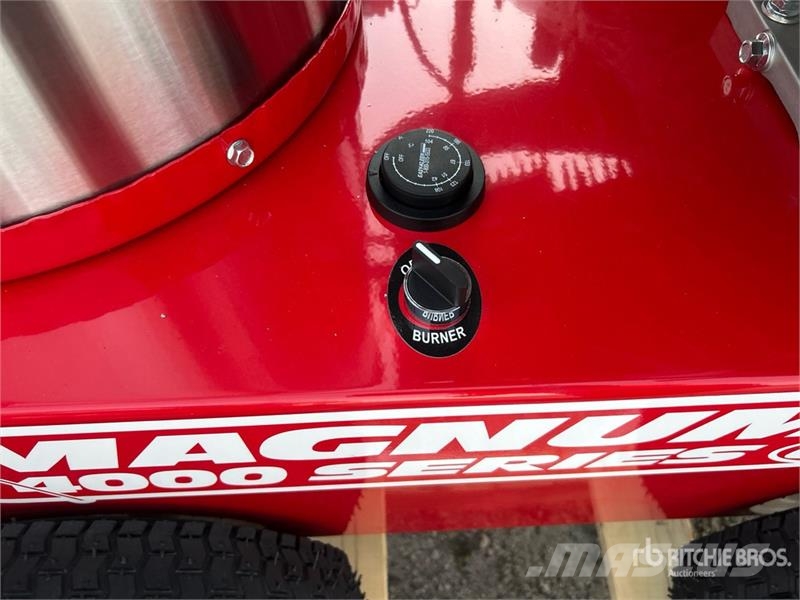 Easy-Kleen Magnum Gold Pressure Washer (Unused) معدات الغسل بالضغط الخفيف