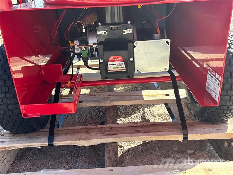 Easy-Kleen Magnum Gold Pressure Washer (Unused) 輕壓清洗機