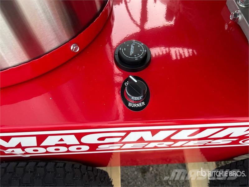 Easy-Kleen Magnum Gold Pressure Washer (Unused) معدات الغسل بالضغط الخفيف