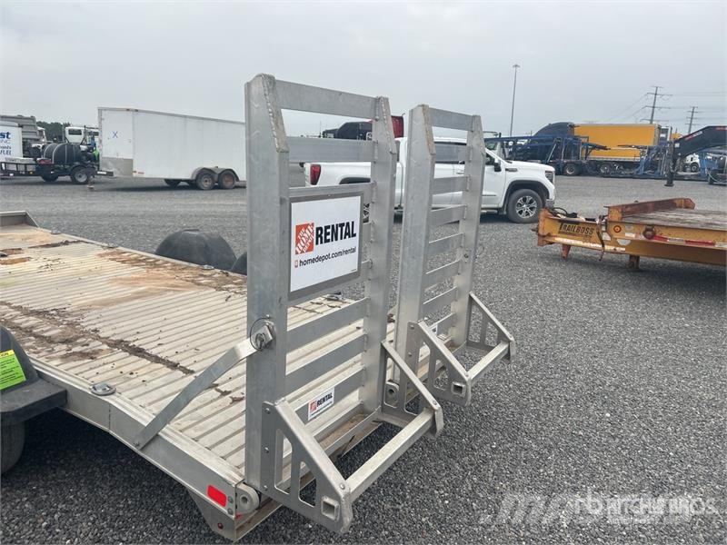 EBY 16 ft T/A Equipment Trailer Auto pārvadāšanas treileri