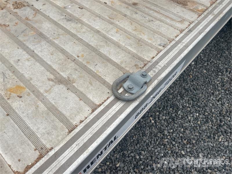 EBY 16 ft T/A Equipment Trailer Auto pārvadāšanas treileri