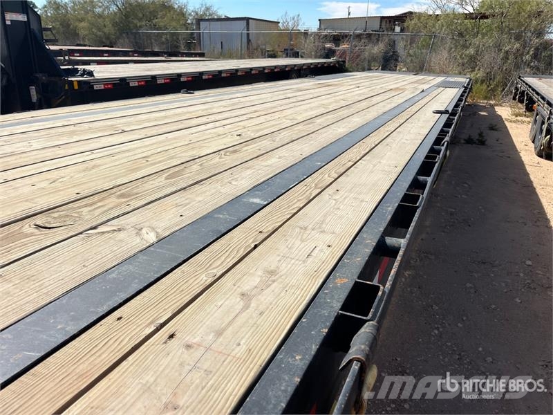 ED 40 ft T/A Gooseneck Equipment Trailer Remolques para transporte de vehículos
