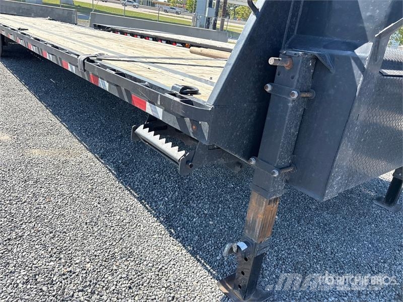 ED Trailers 40 ft T/A Gooseneck Equipment Trailer Prikolice za prevoz vozil