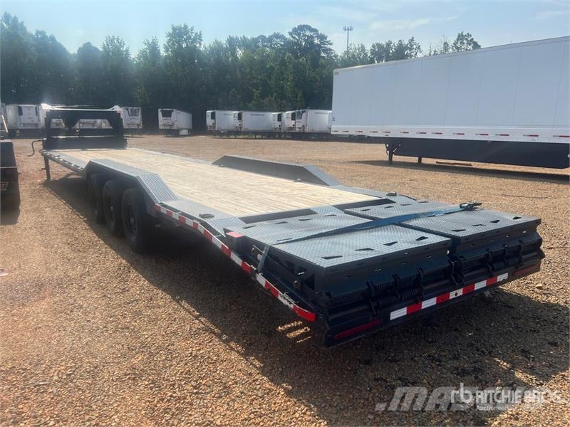 ED Trailers 40 ft Tri/A Gooseneck Equipment Trailer Ремаркета за превоз на автомобили