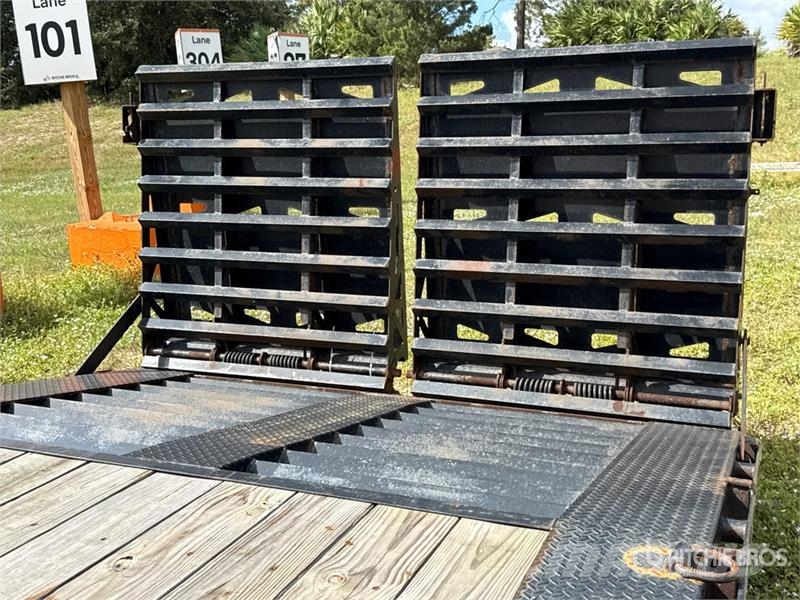 ED Trailers EC101024037735-GN 40 ft Tri/A Equipment T Prívesy na prepravu automobilov