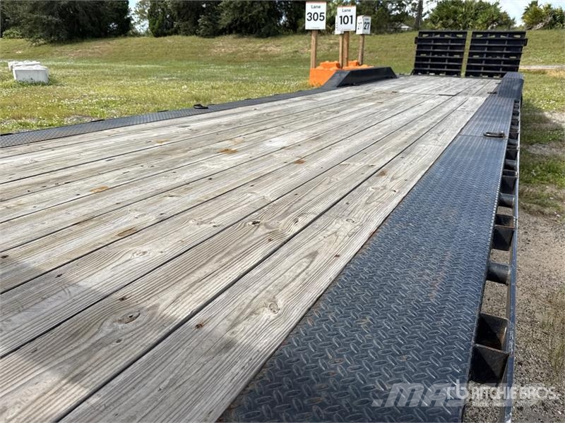 ED Trailers EC101024037735-GN 40 ft Tri/A Equipment T Prívesy na prepravu automobilov