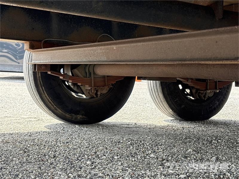 ED Trailers FD1024027GN 40 ft T/A Gooseneck Equipment 車輛運輸拖車