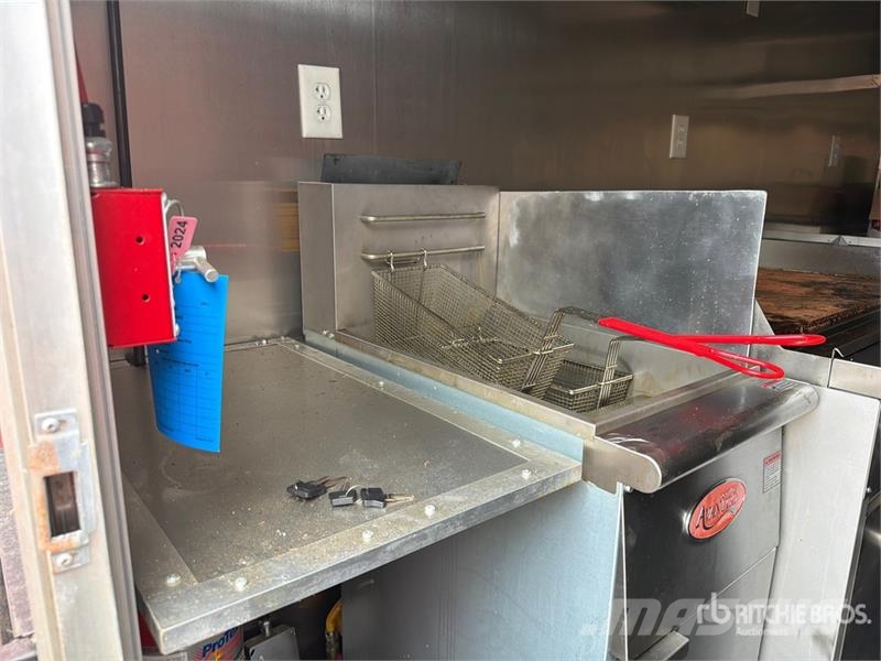 Empire 13 ft 6 in S/A Food Concession Trailer Andere Anhänger