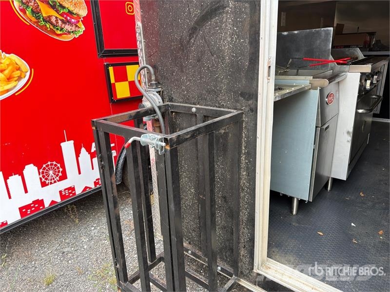 Empire 13 ft 6 in S/A Food Concession Trailer Andere Anhänger