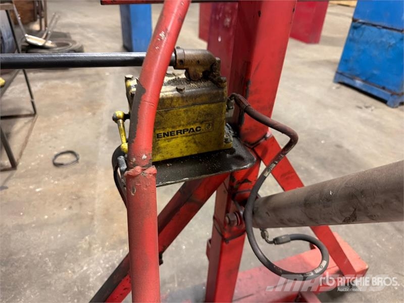  Engine Hoist Other components