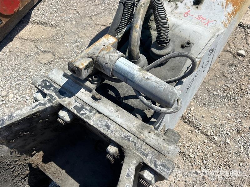 Epiroc EC135T Hydraulic Breaker Martelos / Rompedores