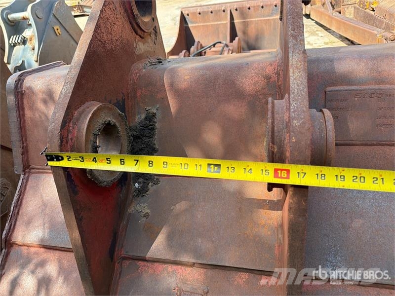Esco 48 in Excavator Bucket - Fits Link Belt 240LX / 34 Skovle