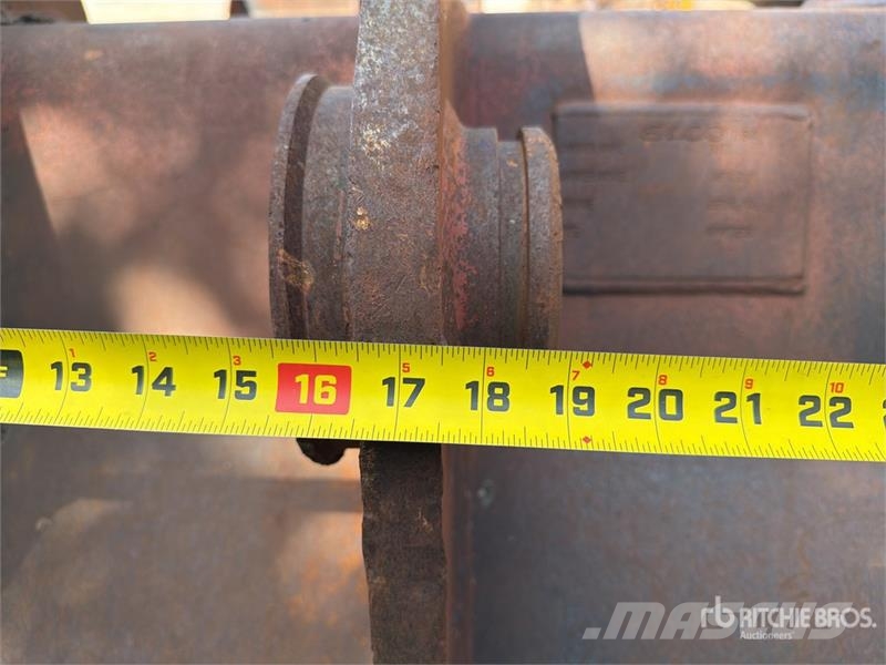 Esco 48 in Excavator Bucket - Fits Link Belt 240LX / 34 Skovle