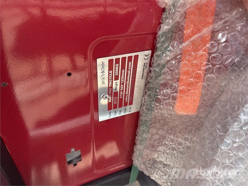 ET13-RED 3 TT E-Trike Mini Scooter (Unused) ATV/Quad
