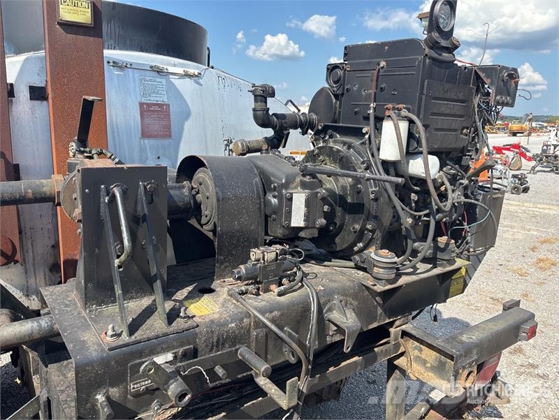 Etnyre MU4TRL T/A 400 gal Asphalt Distributor Trailer Otros remolques