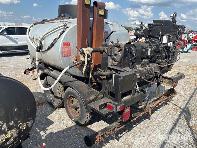 Etnyre MU4TRL T/A 400 gal Asphalt Distributor Trailer Otros remolques