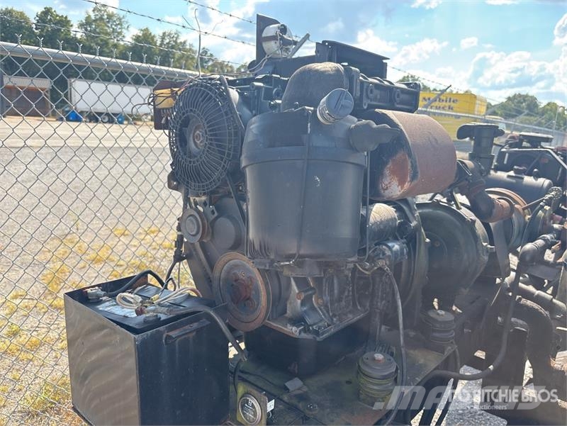 Etnyre MU4TRL T/A 400 gal Asphalt Distributor Trailer Otros remolques