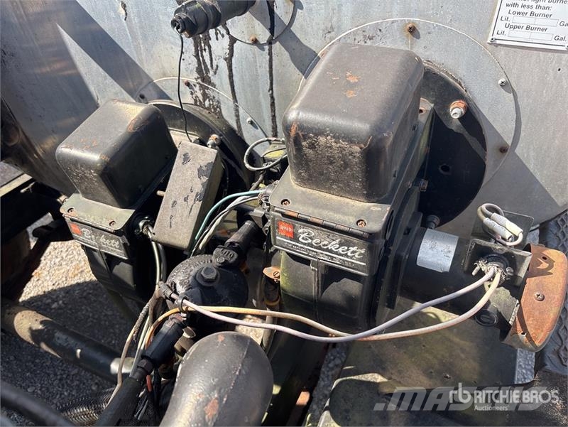 Etnyre MU4TRL T/A 400 gal Asphalt Distributor Trailer Otros remolques