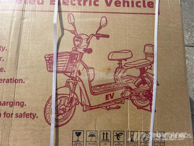 EV-WHITE Electric Scooter (Unused) مركبات لجميع التضاريس