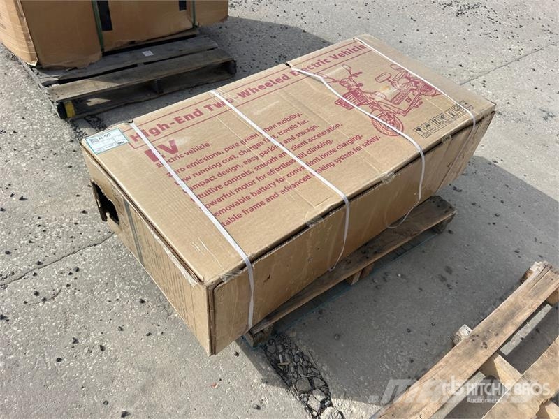 EV-WHITE Electric Scooter (Unused) مركبات لجميع التضاريس