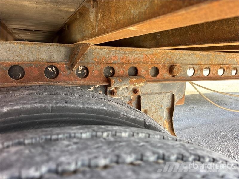 Evans 40 ft x 96 in T/A Van Trailer (Inoperable) Gesloten opbouw trailers