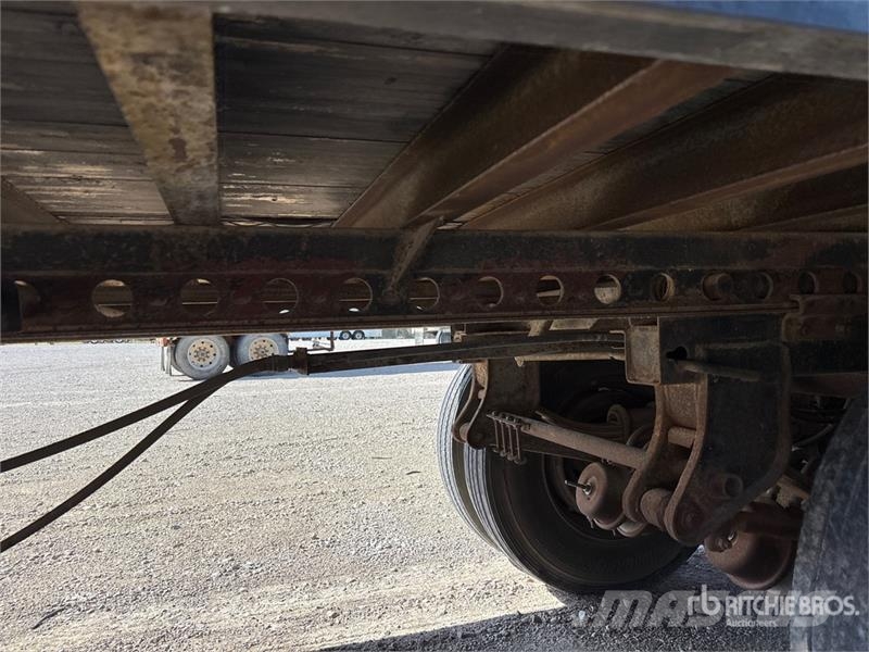 Evans 40 ft x 96 in T/A Van Trailer (Inoperable) Gesloten opbouw trailers