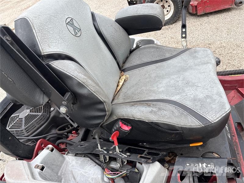 Exmark Lazer Z E-Series Ride-On Lawn Mower Murutraktorid