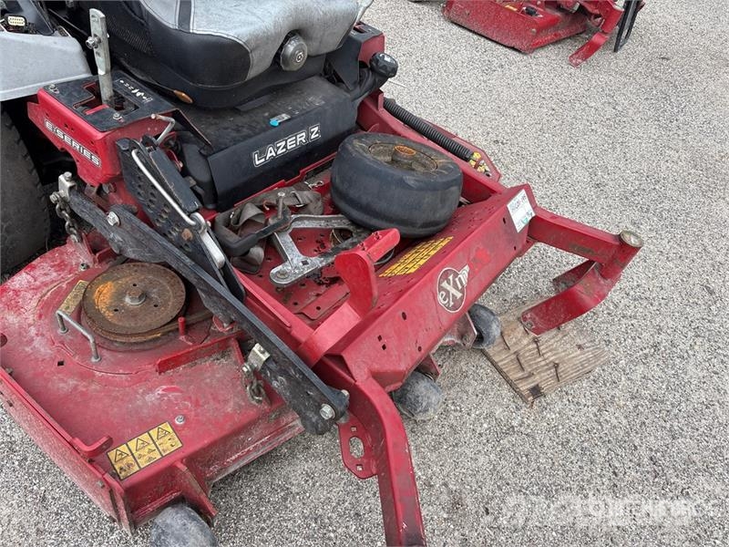 Exmark Lazer Z E-Series Ride-On Lawn Mower Murutraktorid