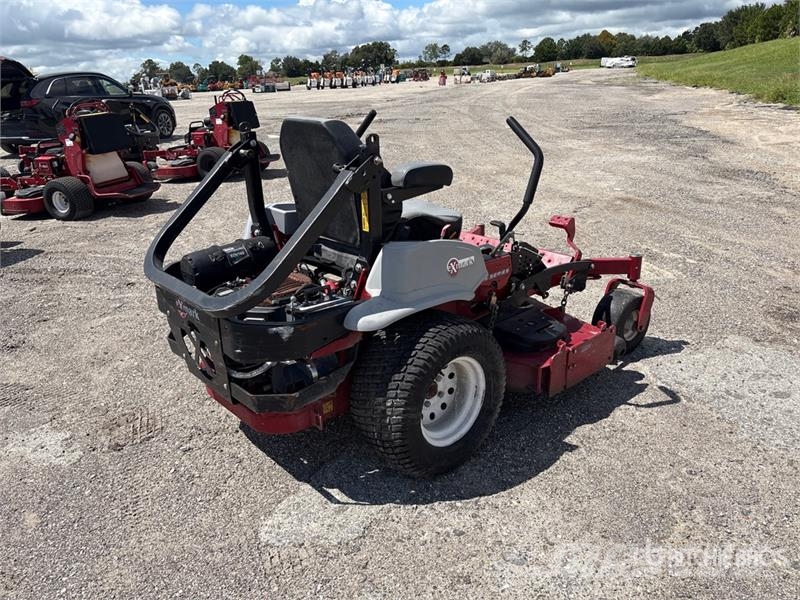 Exmark Lazer Z E-Series Ride-On 60 in Lawn Mower Rijmaaiers